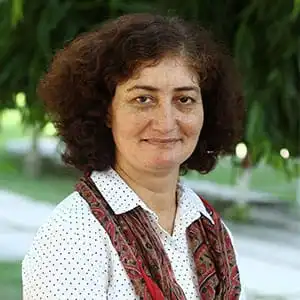 Dr. Mrinalini Shah