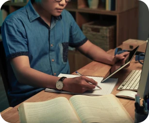 service supporter Jaro Education